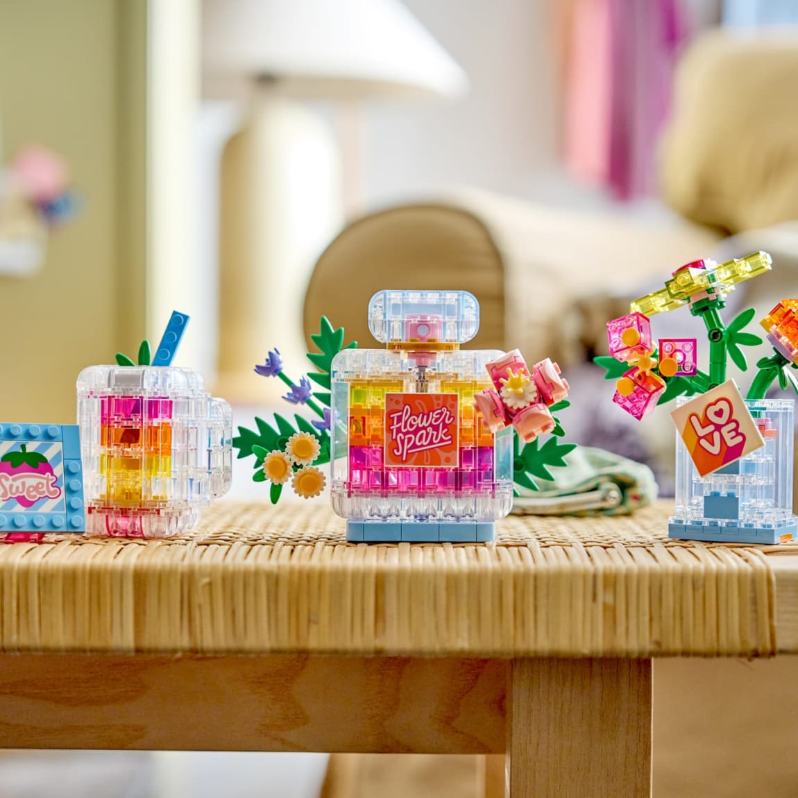 439313-lego-creator-floral-perfume-bottle-3