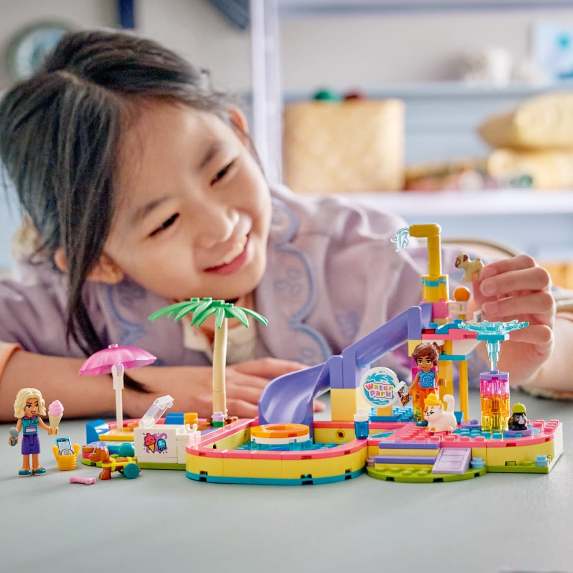 439316-lego-friends-fun-water-park-day-3