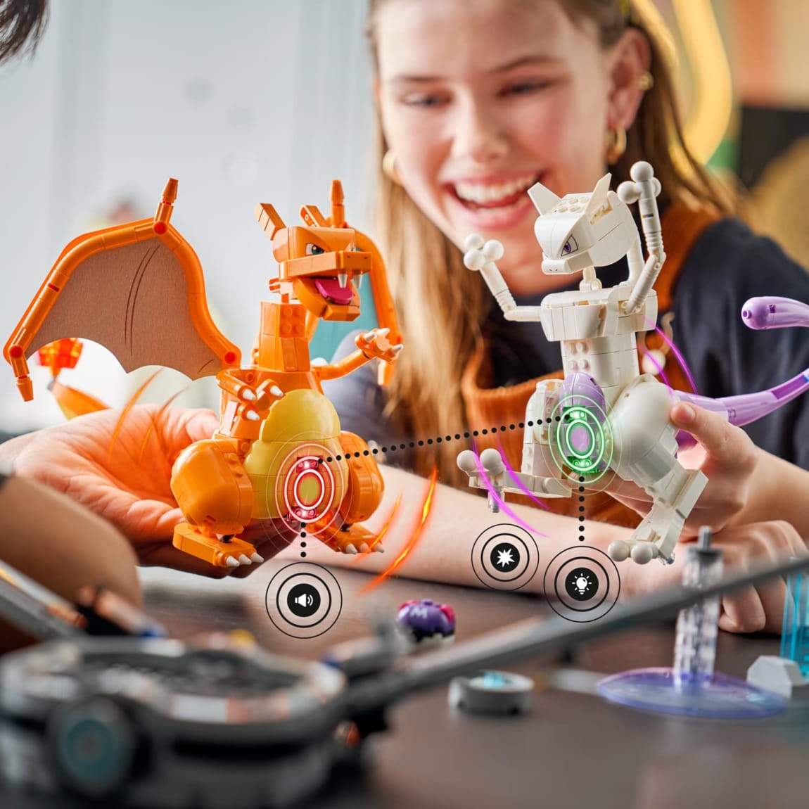 439357-lego-pokemon-smart-play-mewtwos-lab-break