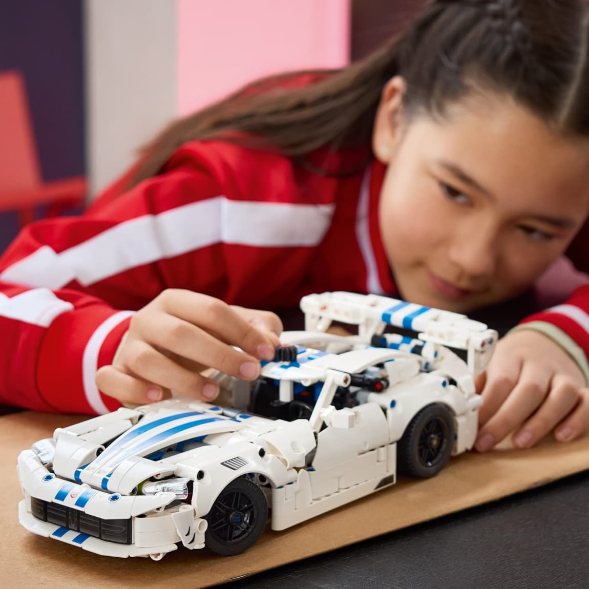 439363-lego-technic-dodge-viper-gts-r-sports-car-6