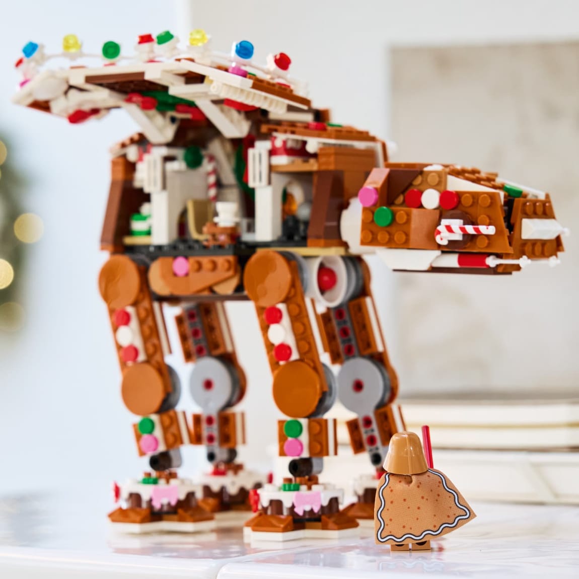 439372-lego-star-wars-gingerbread-at-at-walker-7
