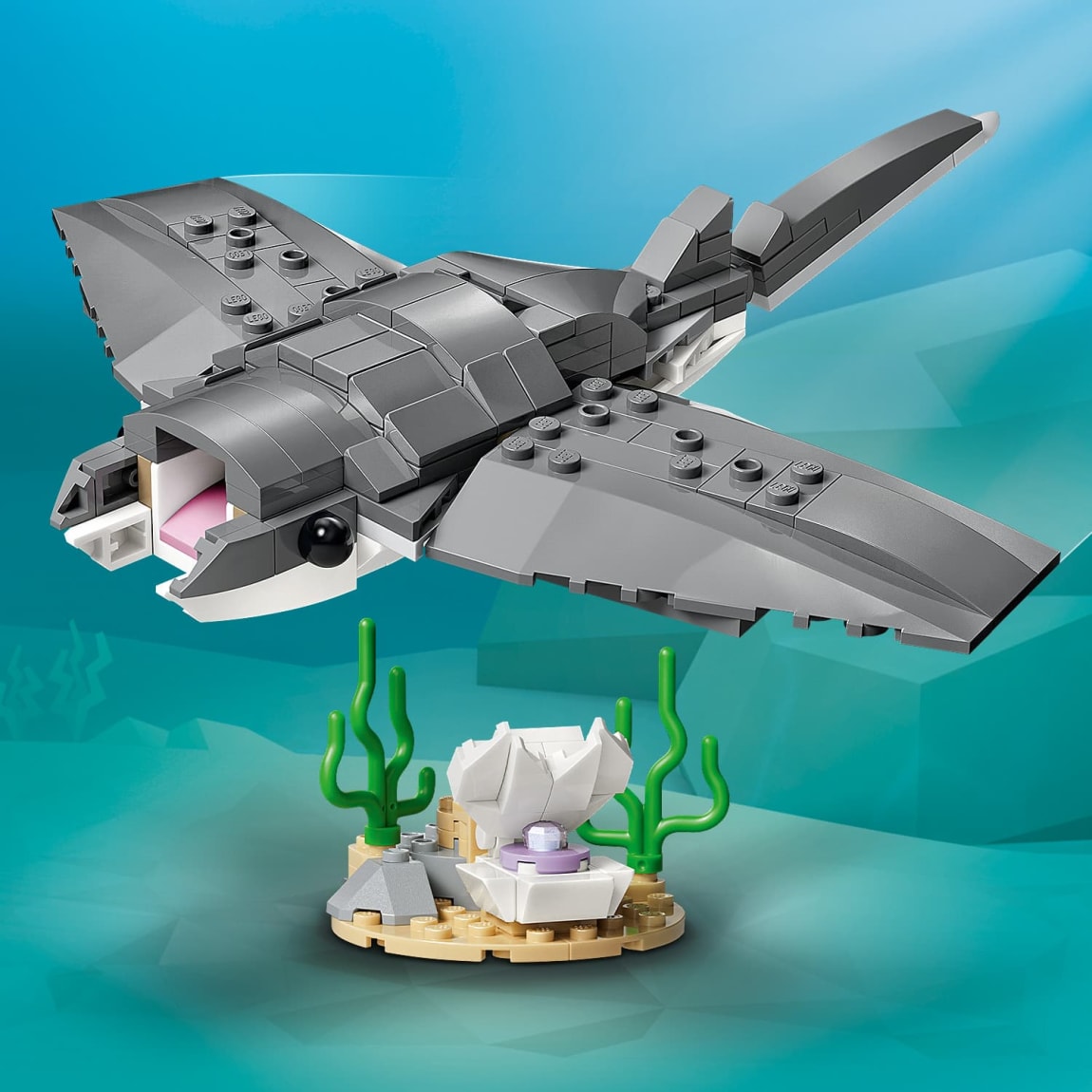 441862-lego-creator-fierce-shark-with-a-treasure-chest-2