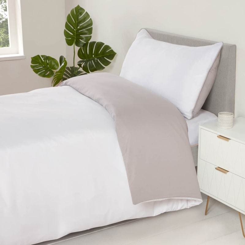 Simply Reversible White / Grey Single Duvet Set Duvet Sets B&M