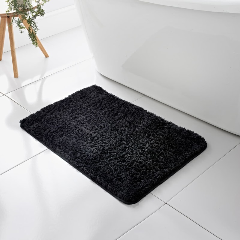 Microfibre Tufted Bath Mat - Black | Bath & Pedestal Mats | B&M