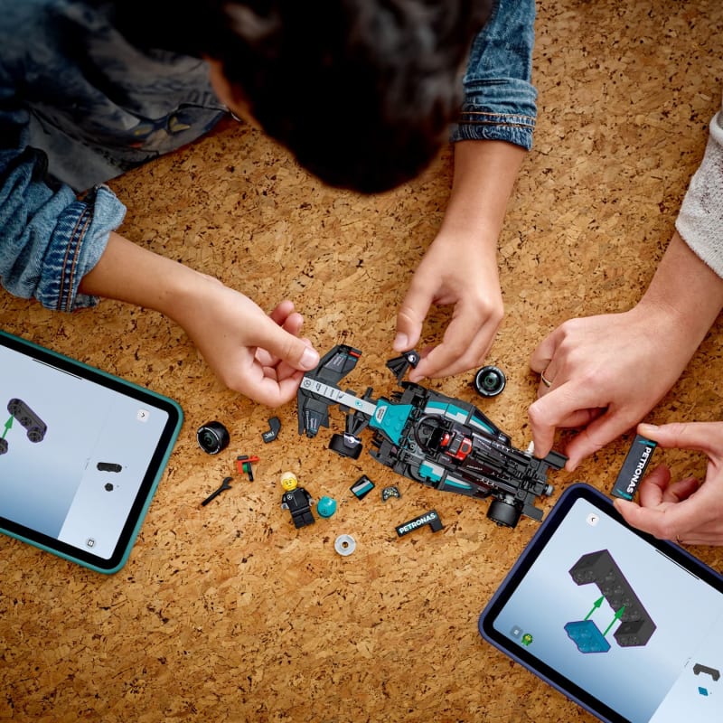 Avengers Infinity War The Devon Tread F1 LEGO Marvel Hulk Truck VS