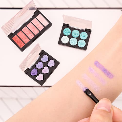 Mini Verse Make It Mini Makeup MGA's Miniverse Make It Mini Makeup | Role Play Toys | B&M