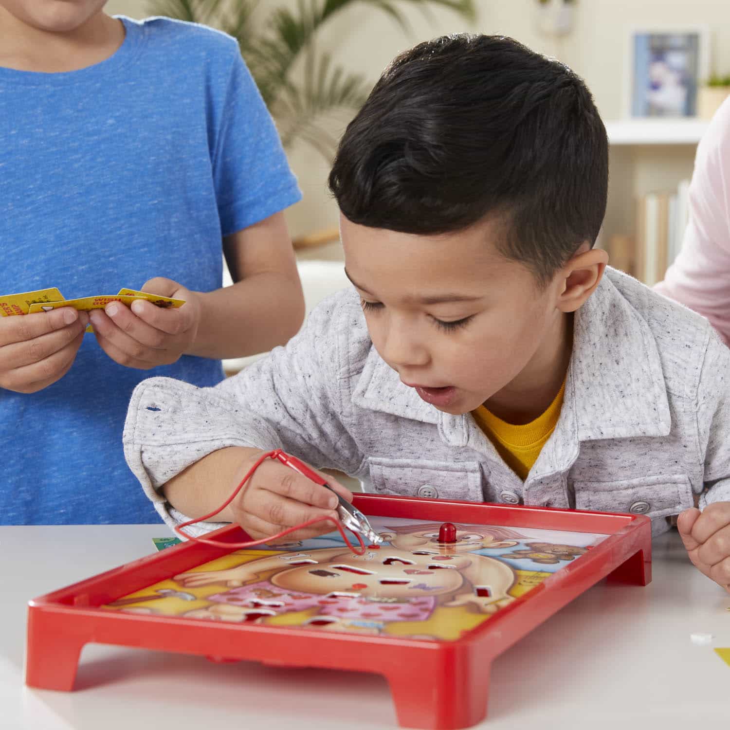 Настольная игра hasbro игры операция (обновленная) b2176. Игра операция от хасбро. Hasbro operation. Настольная игра hasbro игры операция (обновленная) b2176. Hasbro operation.