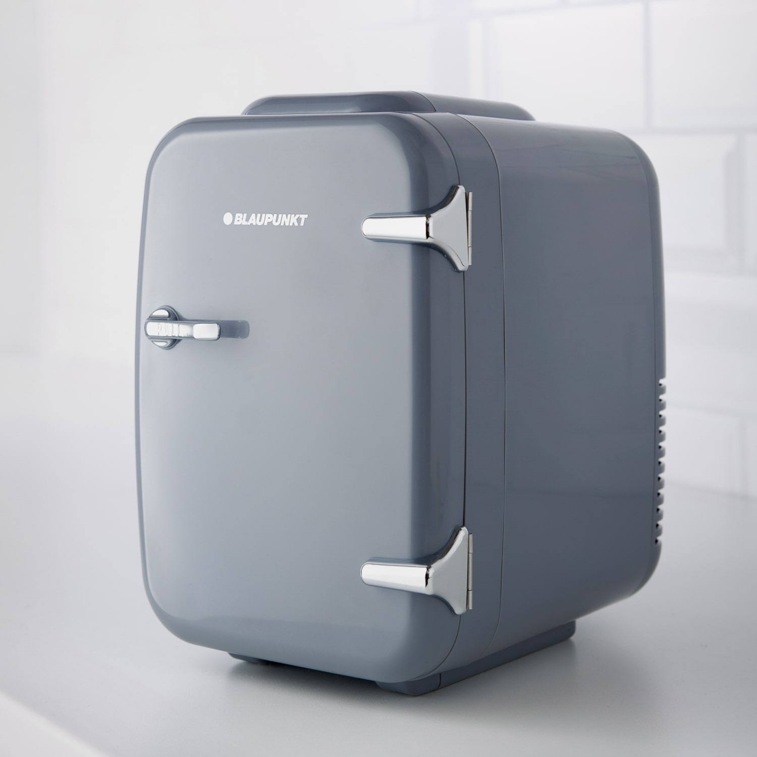 Blaupunkt Make Up Mini Fridge Beauty Electricals B&M