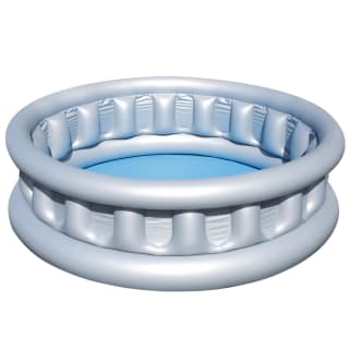 170307-spaceship-play-pool-4