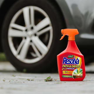 268511-westland-resolva-path-and-drive-weedkiller-1l