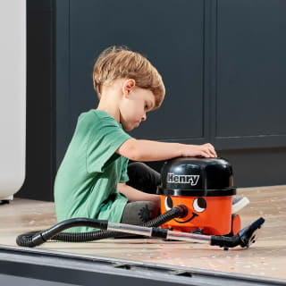 272645-casdon-henry-hoover-toy-3