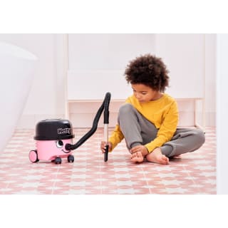 272645-casdon-hetty-hoover-toy-4