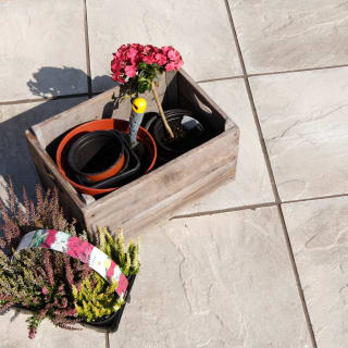 285032-304419-peak-riven-grey