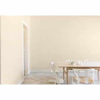 305177-dulux-matt-magnolia-2_5l-paint-6