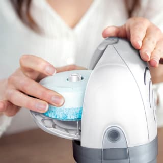 309776-319549-309775-371753-371754-unibond-aero-360-moisture-absorber-3