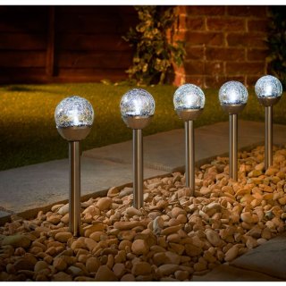 9 Stylish Solar Lighting Ideas For Your Garden