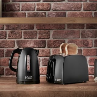 332760-32919-russell-hobbs-textures-kettle-and-toaster-2