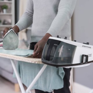 382193-357860-russell-hobbs-power-steam-generator