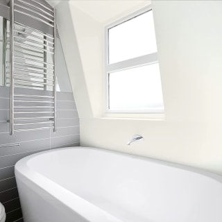 347051-johnstones-paint-bathroom-midsheen--silver-feather-2_5l