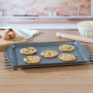 357197-russell-hobbs-marble-baking-tray-large-4.jpg