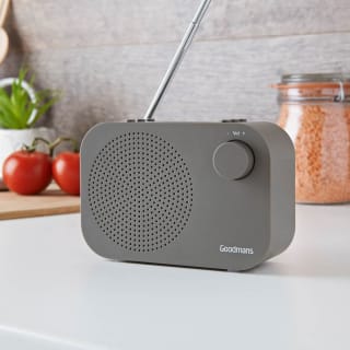 365112-goodmans-compact-dab-digital-radio-grey-2