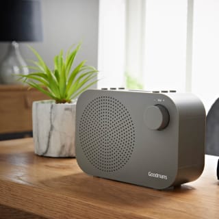 365112-goodmans-compact-dab-digital-radio-grey-3