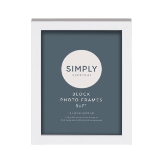 370279-3pk-simply-everyday-block-frames-5x7-white-2