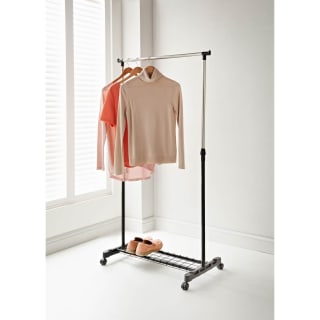 392640-384189-spaceways-extendable-garment-rail