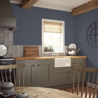 386870-johnstones-paint-kitchen-matt-2_5l--urban-sky-2