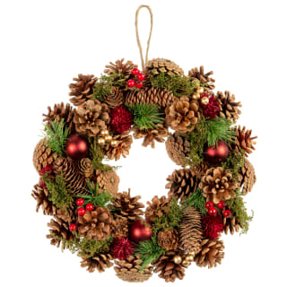 Traditional Christmas Wreath - Red