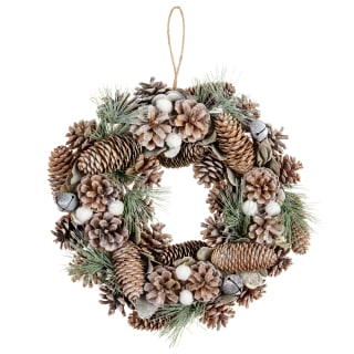 Traditional Christmas Wreath - Frosty