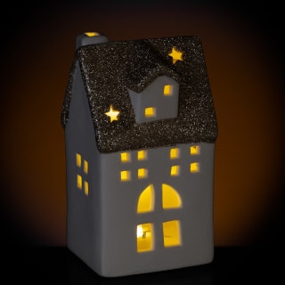 387513-light-up-house-with-glitter-2
