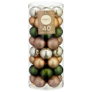 388036-40-luxury-baubles
