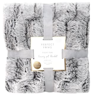 389892-perfect-paws-luxury-fleece-pet-blanket-2