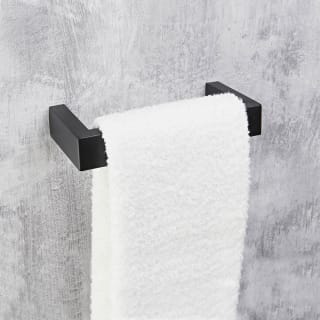 Black Fitted Towel Ring