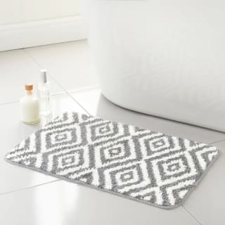 398250-supersoft-diamond-tuffted-bath-mat-grey