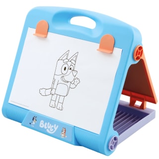 399365-bluey-table-top-easel-2
