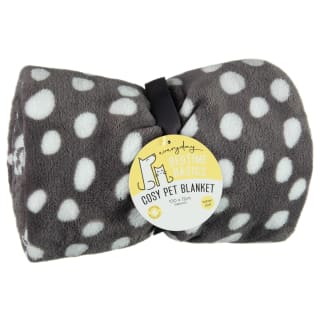 403329-spotty-pet-blanket
