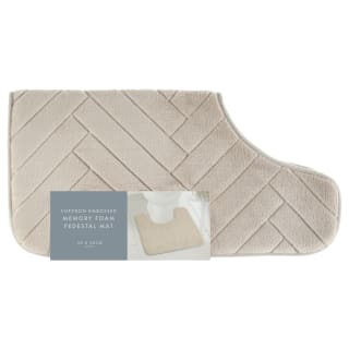 404631-chevron-embossed-memory-foam-pedestal-mat1