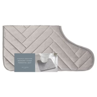 404631-embossed-chevron-memory-foam-pedestal-mat-grey1