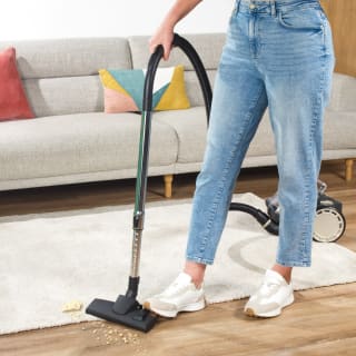 404681-beldray-compact-cylinder-vacuum-31