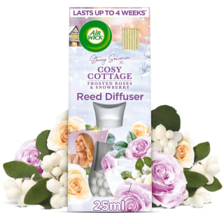 406578-air-wick-x-stacey-solomon-reed-diffuser-cosy-cottage-2