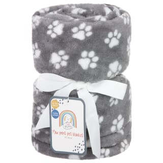 407801-puppy-paw-blanket