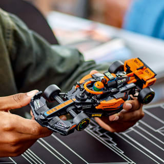 408326-lego-speed-champions-2023mclaren-formula-1-car-6