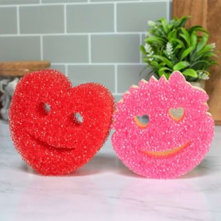 409063-scrub-daddy-scrub-mommy-sponge-scrubber-heart-edition