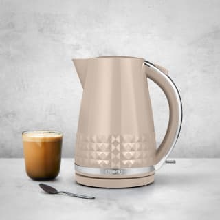 409881-tower-kettle-latte-7