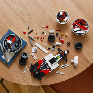 413202-lego-mclaren-mp4-4-ayrton-senna-10330-2