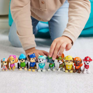 413728-paw-patrol-all-paws-gift-set-4