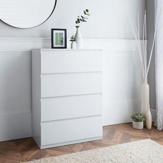 416372-sienna-4-drawer-chest-white