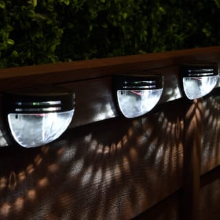 417108-15-solar-powered-fence-and-wall-lights-2